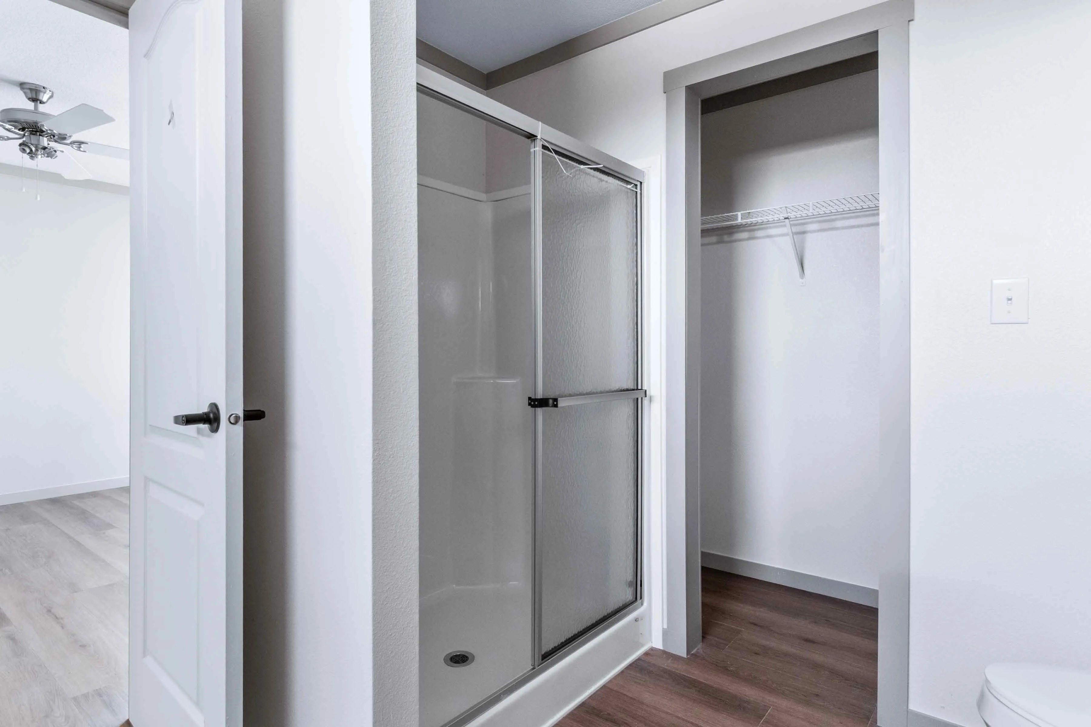 walk in shower bathroom manufactured homes texas with marathon homes breckenridge tx