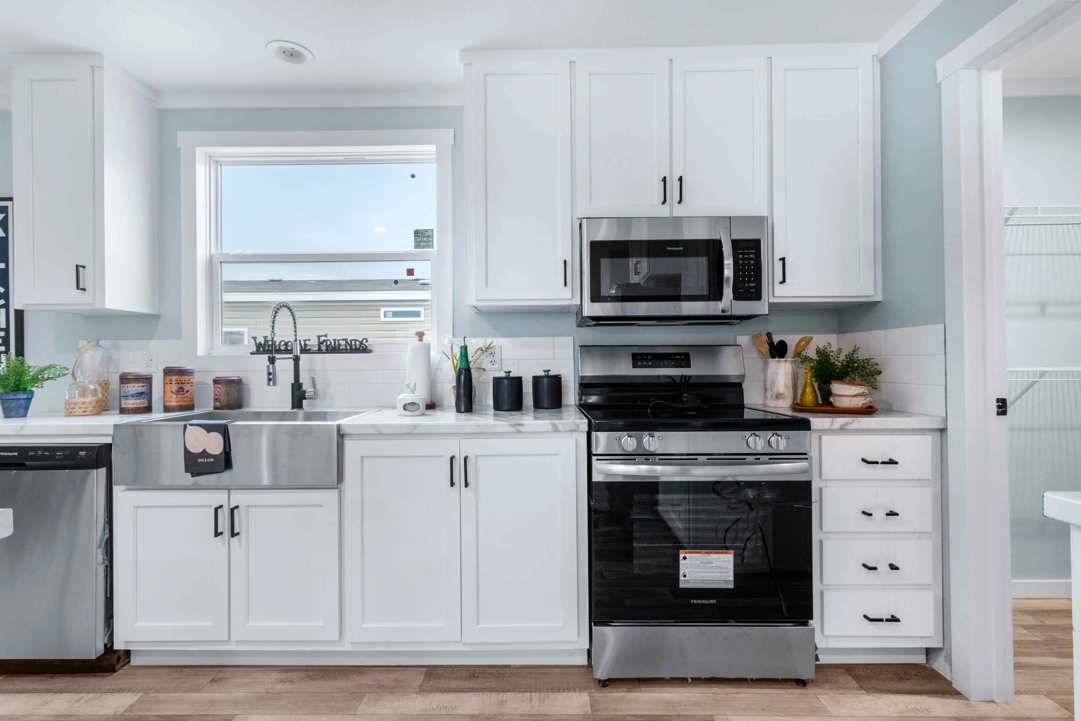 modern manufactured homes Texas with open concept kitchens and stainless steel appliances Marathon Homes Breckenridge TX