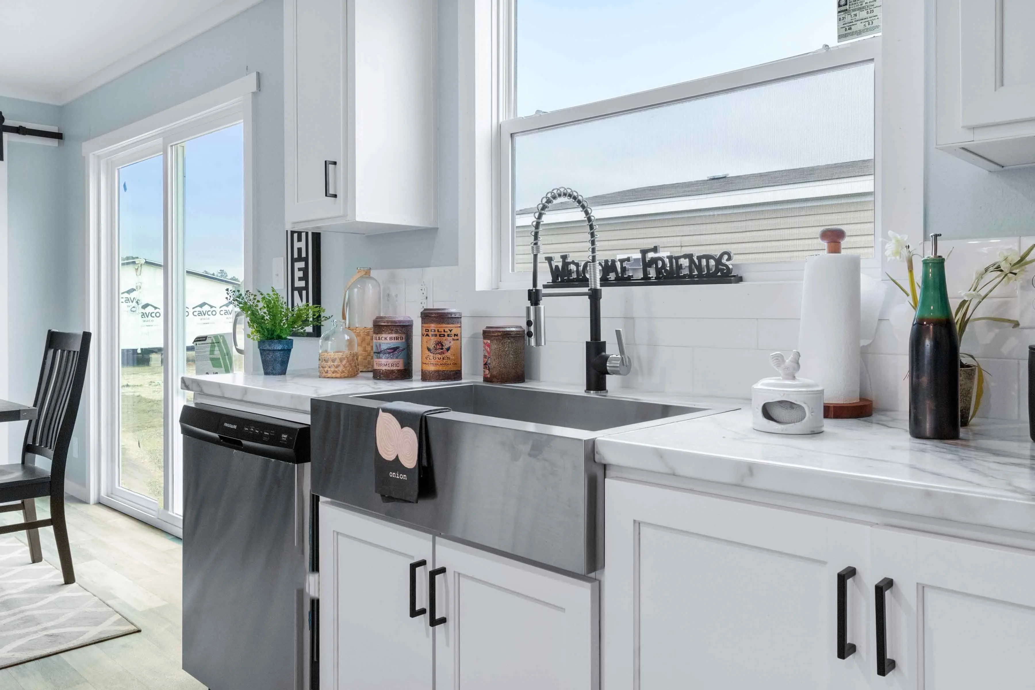 manufactured homes Texas with large kitchen islands Marathon Homes Breckenridge TX